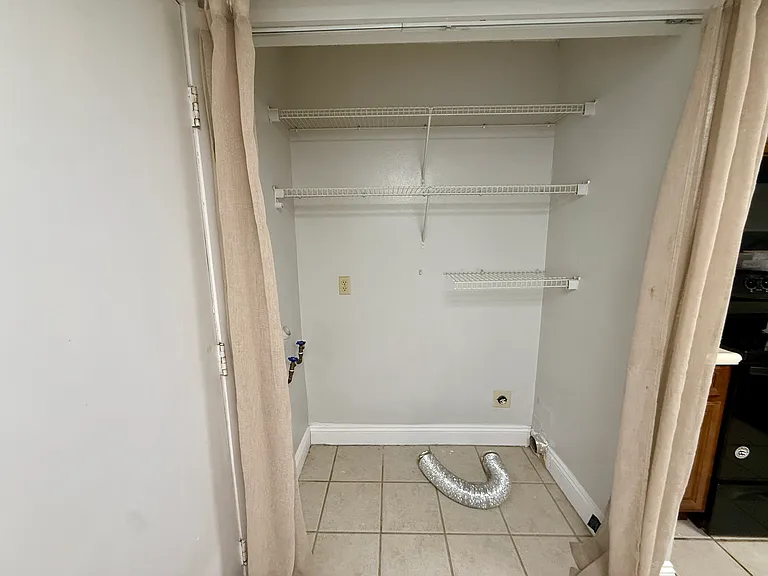 1515 Huntington Ln #117 — Photo 8