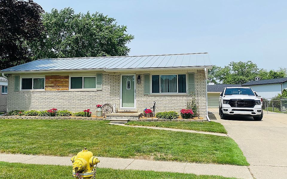 1st image of 53671 Brentwood Dr