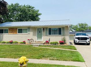 53671 Brentwood Dr, New Baltimore, MI 48047