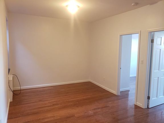 4th image of 7016 Narrows Ave #2