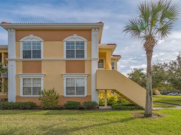 1020 Villagio Cir Unit 204, Sarasota, FL 34237