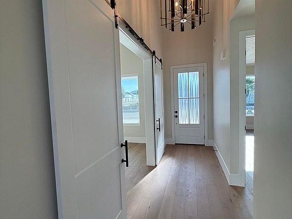 5th image of 3906 S Kennedy Ln #127