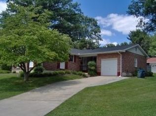 3201 Carillon Dr, Wilmington, DE