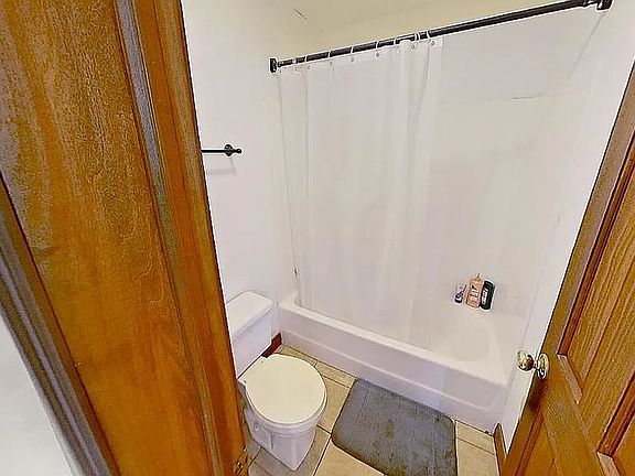 2nd image of 33 Olde Farm Rd