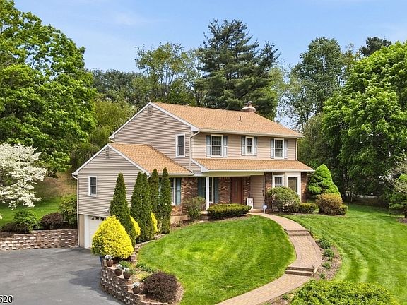2nd image of 5 Halsey Rd