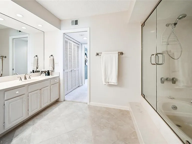 4551 Gulf Shore Blvd N #1001 — Photo 16