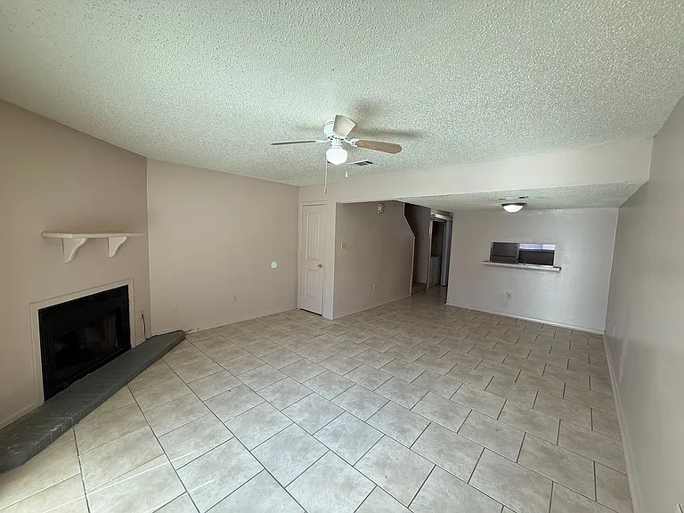 8911-8921 Gsri Ave — Photo 7