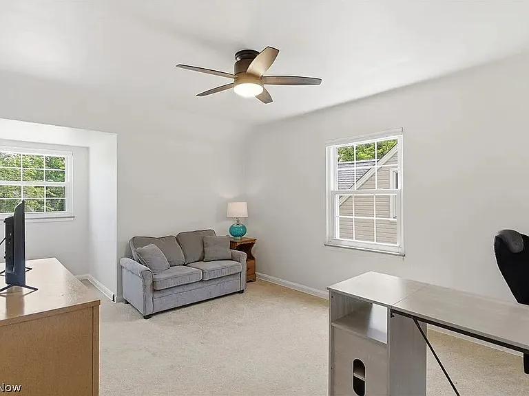 430 Canterbury Rd — Photo 13