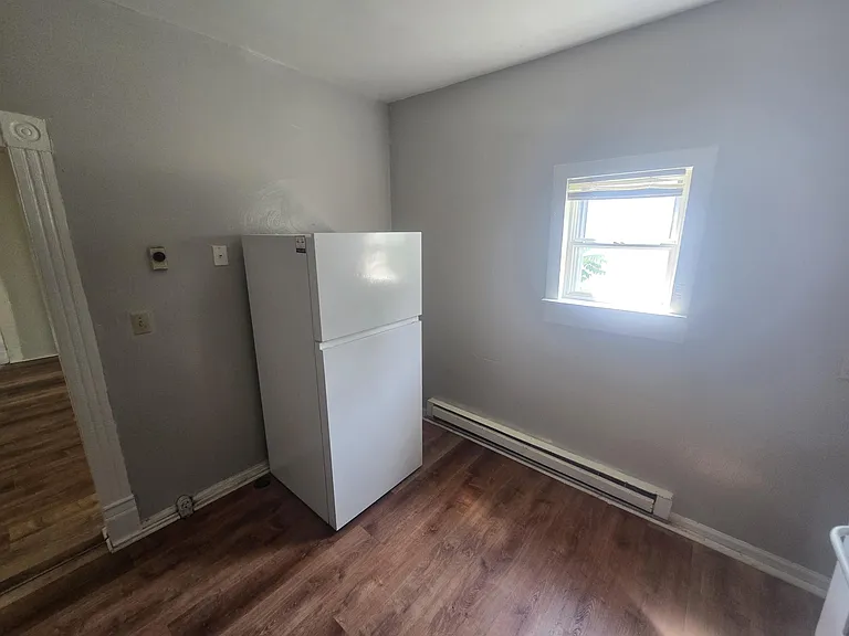 1413 Loudon Ave NW — Photo 9