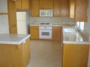 9040 Windsor Rd, Windsor, CA 95492