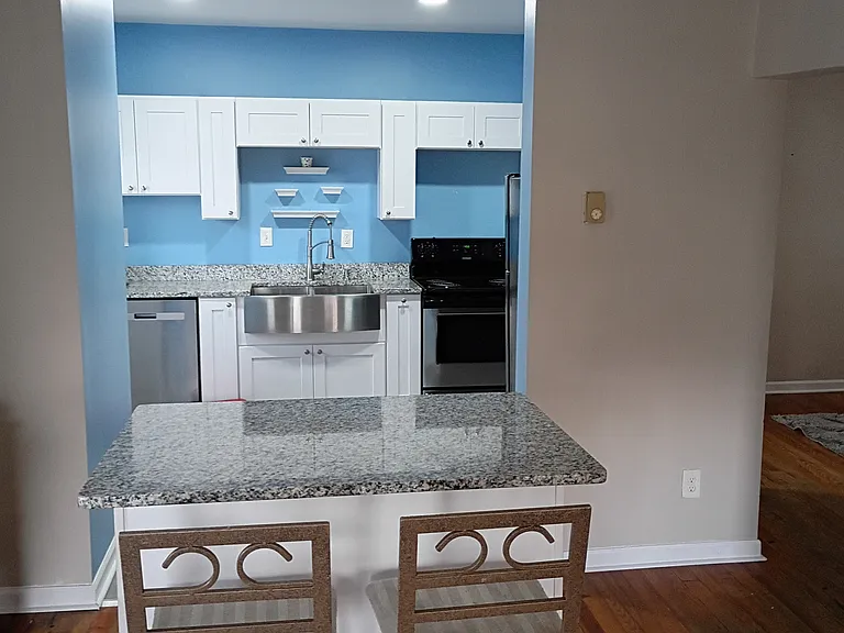 Large Island for Dining