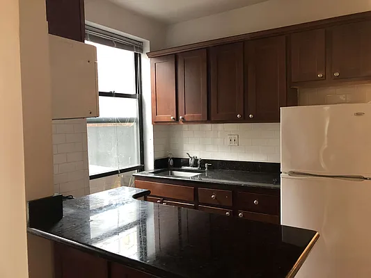 Rented by MQ Realty LLC | media 14