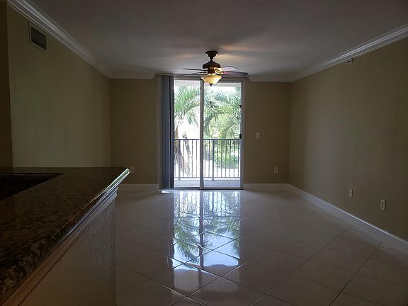 3rd image of 15075 Michelangelo Blvd APT 203
