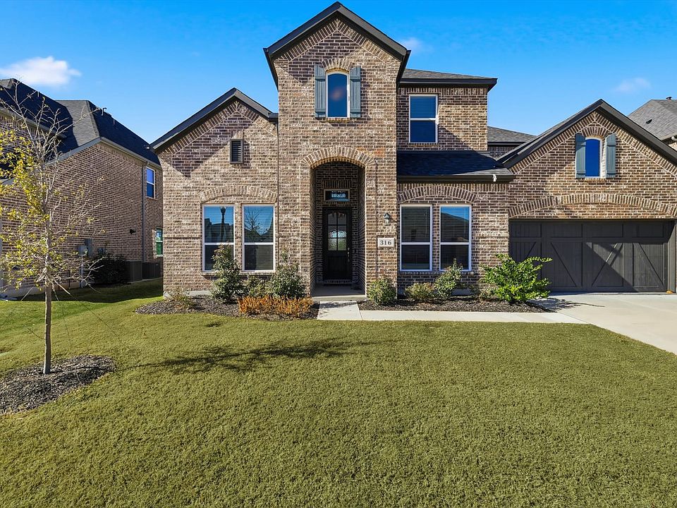 1st image of 316 Oakmont Dr
