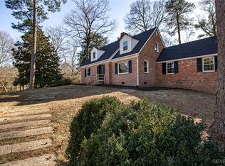300 Mansion Dr, Hopewell, VA 23860