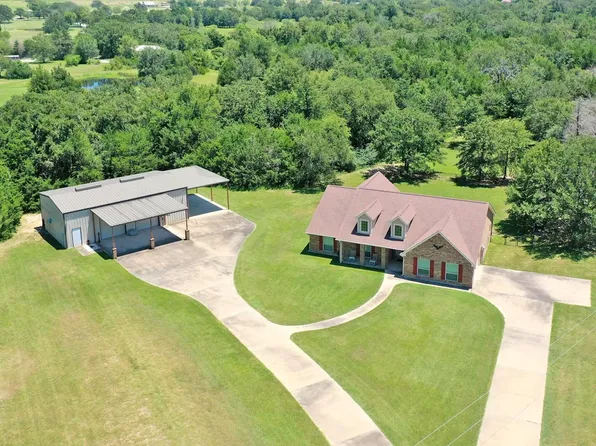 9945 Oxford Cemetery Rd, Madisonville, TX 77864