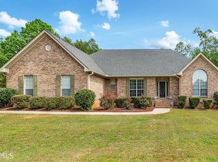 125 Dodgen Rd, Hampton, GA 30228