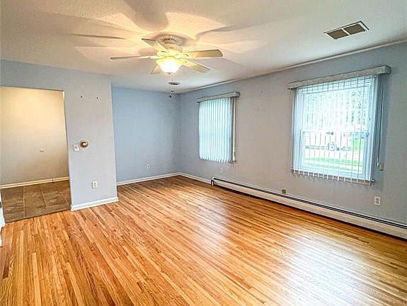 5th image of 222 Ponderosa Dr
