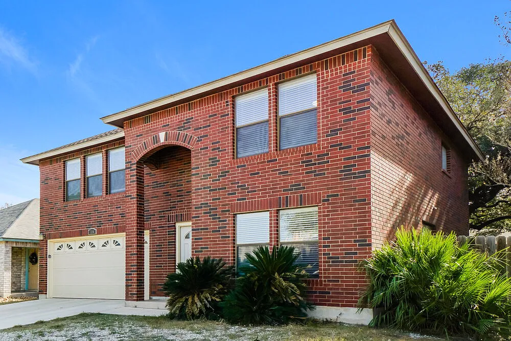 3 bed, 2.5 bath, 2575 sqft, $3,600 — Photo 4