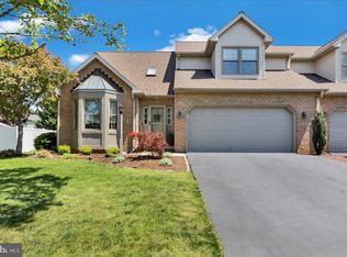 2693 Cobblestone Ln, Lancaster, PA 17601