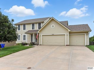 15354 Curtis Ave, Omaha, NE 68116