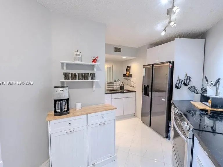 10451 W Broward Blvd #201 — Photo 10