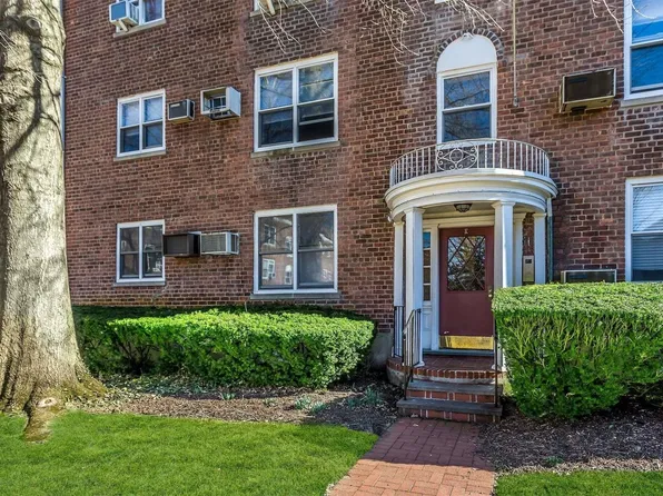 221 Middle Neck Road #K1, Great Neck, NY 11021