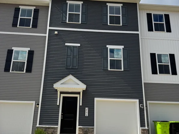 2596 Cougar Ln, Locust Grove, VA 22508