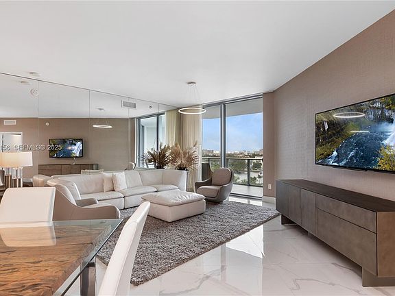 4th image of 17301 Biscayne Blvd APT 908