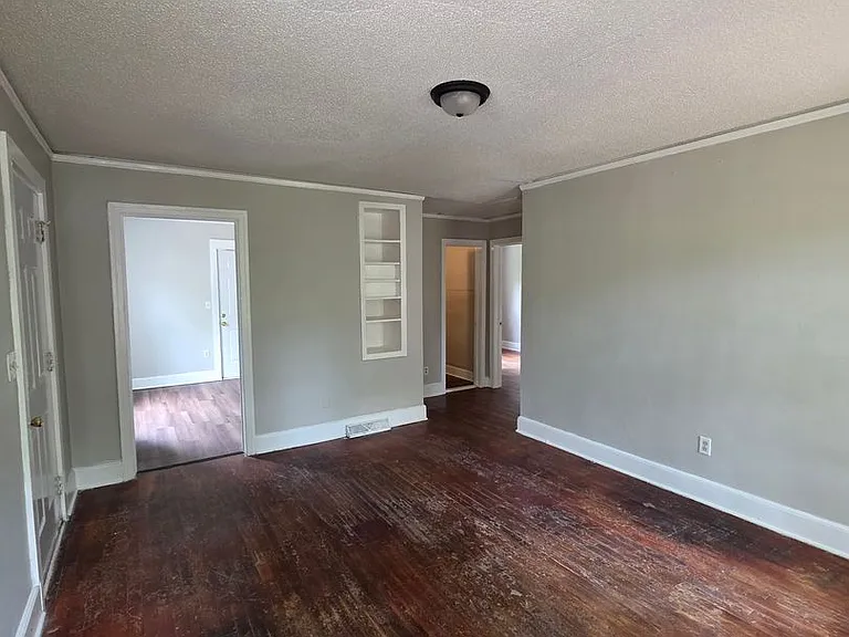 1407 Jerome Dr — Photo 10