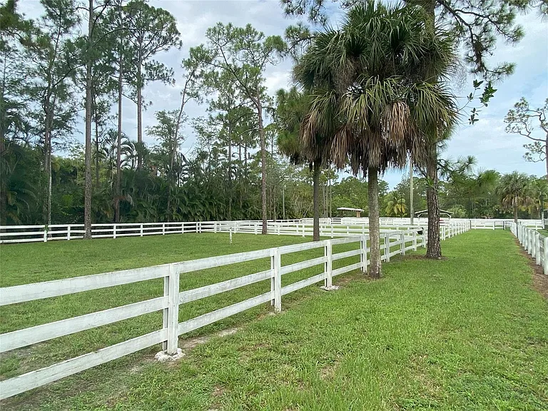 2315 Deer Run Blvd — Photo 55