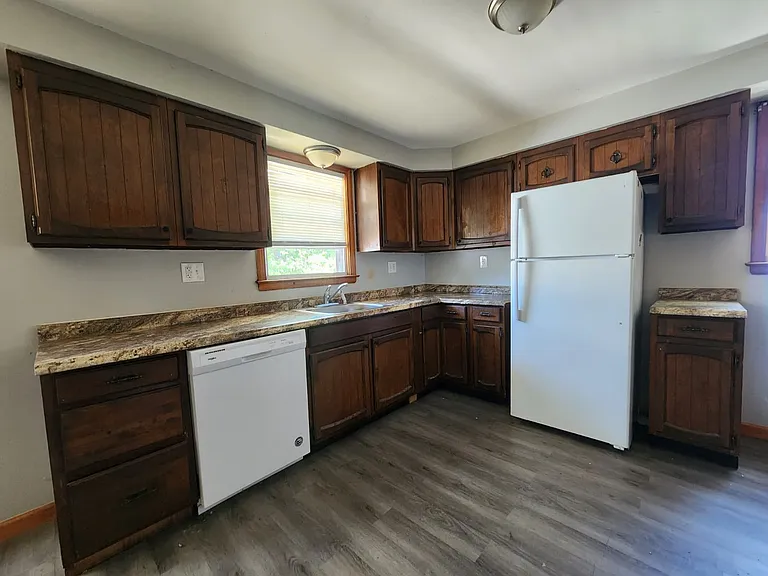 127 Warner St #22 — Photo 8