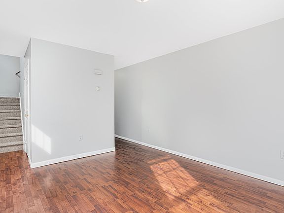 5th image of 180 Berkshire St Unit 1