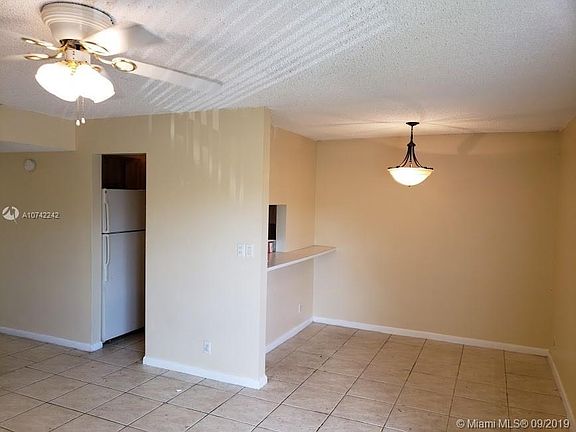 4th image of 11777 NW 30th St #206A
