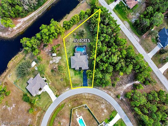 2nd image of 471 Boleyn Cir