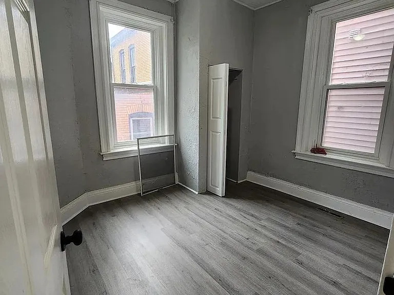 3458 Fleming Ave — Photo 4