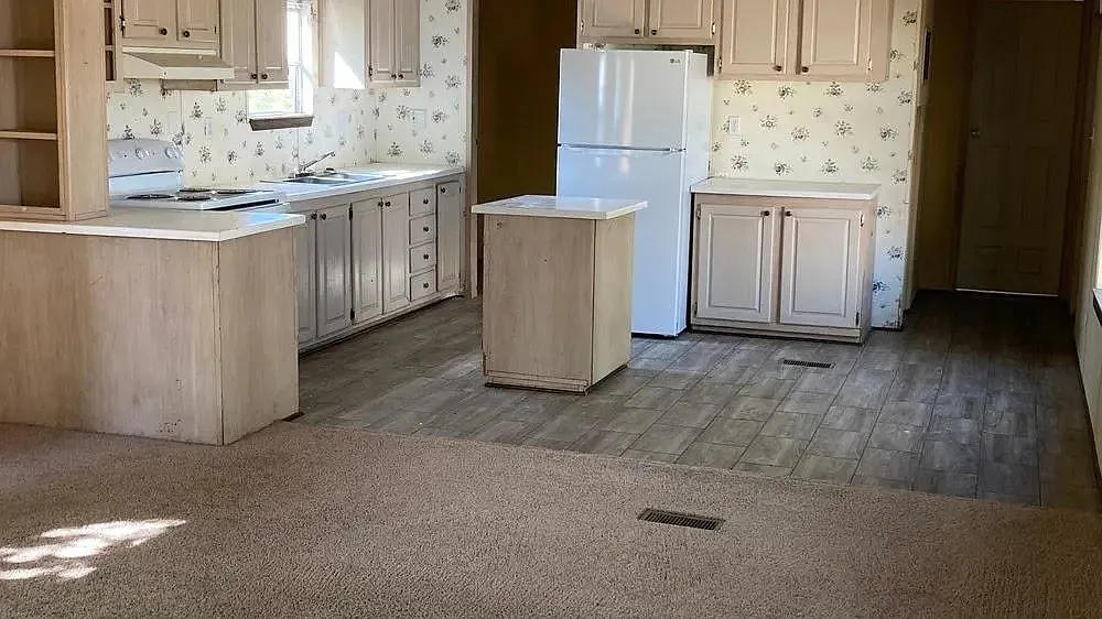 3 bed, 1300 sqft, $1,175 — Photo 3