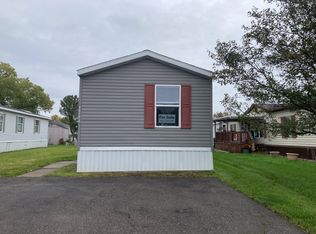 48596 Leafdale Ct, Shelby Township, MI 48317