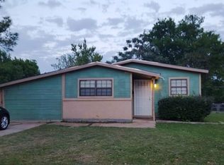 2301 Lucas Dr, Fort Worth, TX 76112