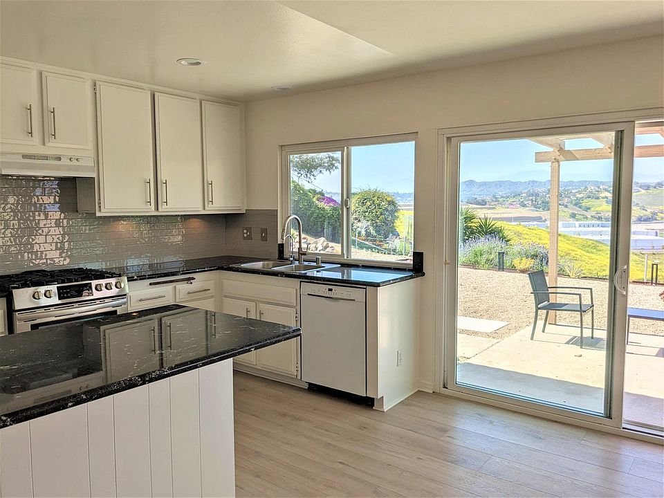 1st image of 321 N Palo Cedro Dr