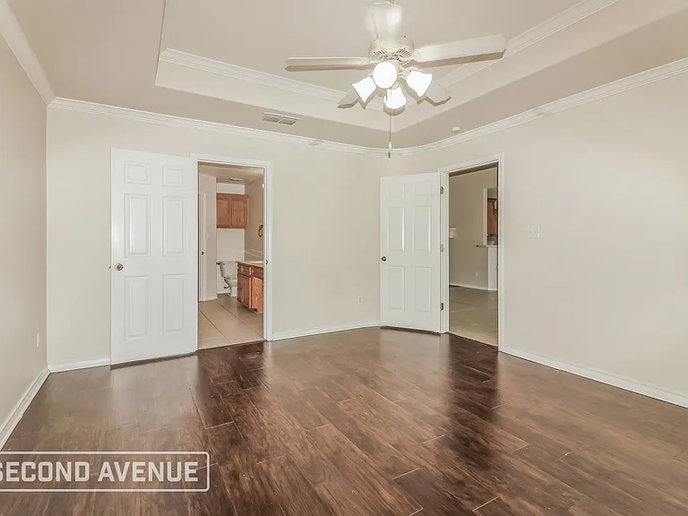 3818 Kitty Ln — Photo 3