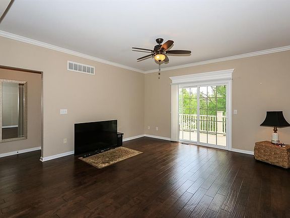 5th image of 6504 Lantana Dr