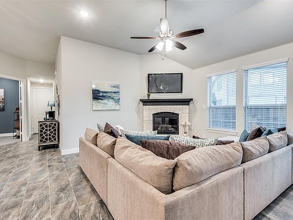 5th image of 4401 Indigo Lark Ln