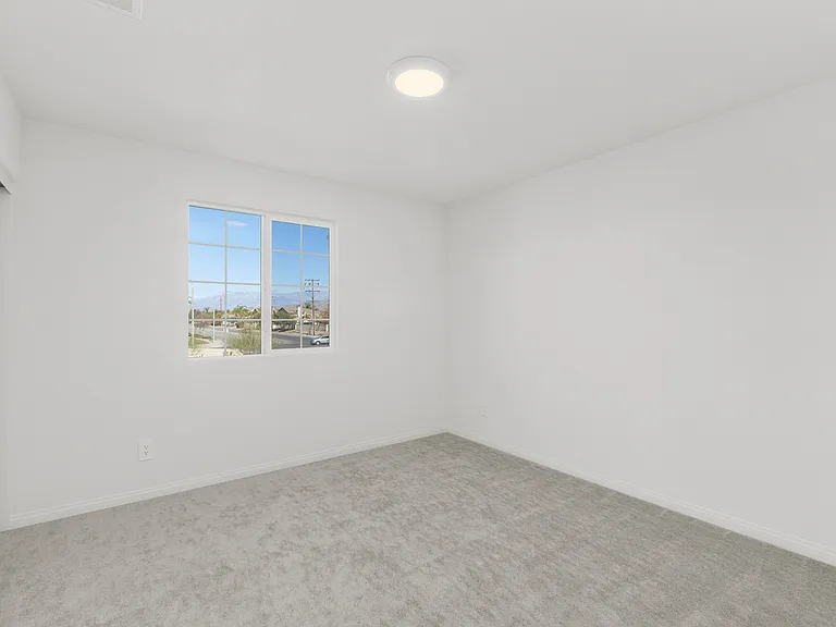 Guest bedroom #1