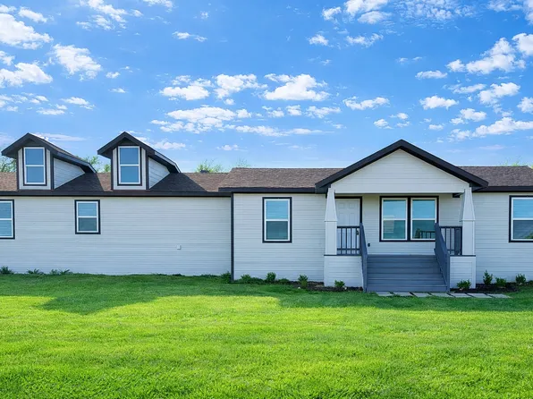 383 McIlrath, Leonard, TX 75452