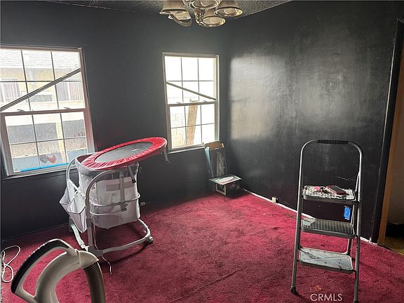 3rd image of 422 E 138th St