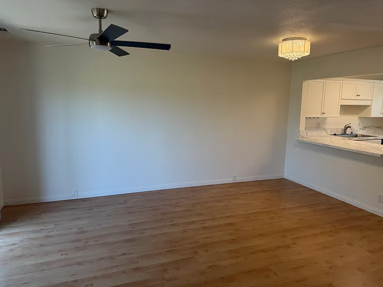 4624 W Point Loma Blvd #9 — Photo 11