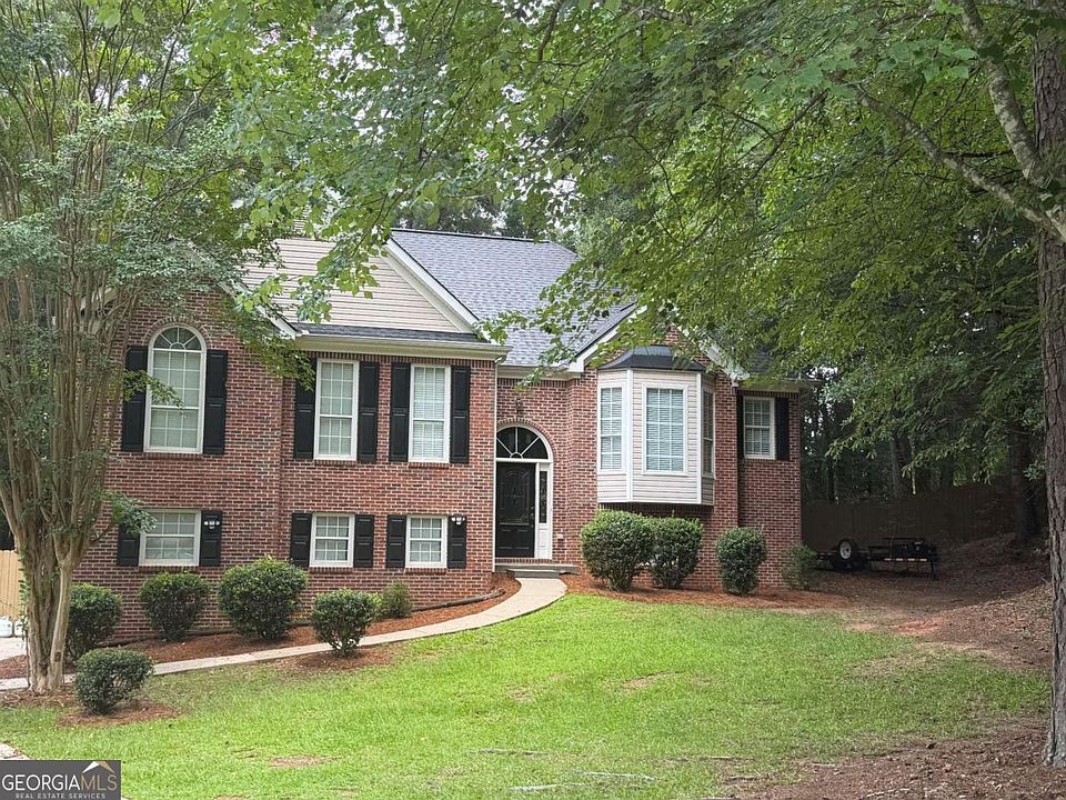 1st image of 218 Oakwood Ct