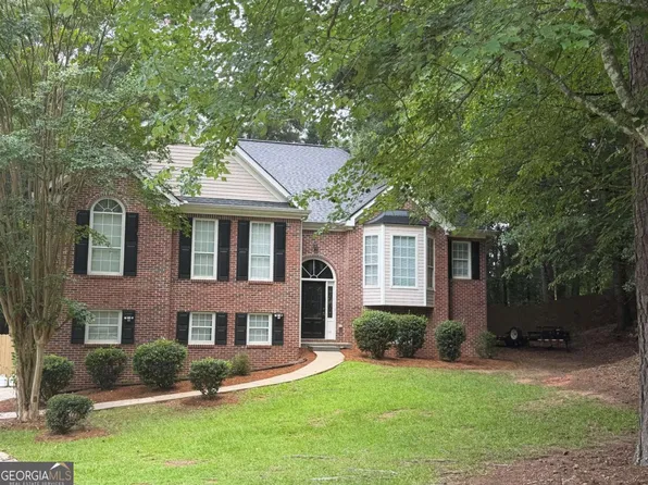 218 Oakwood Ct, McDonough, GA 30252