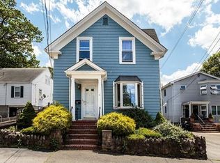 11 Elliott St, Swampscott, MA 01907